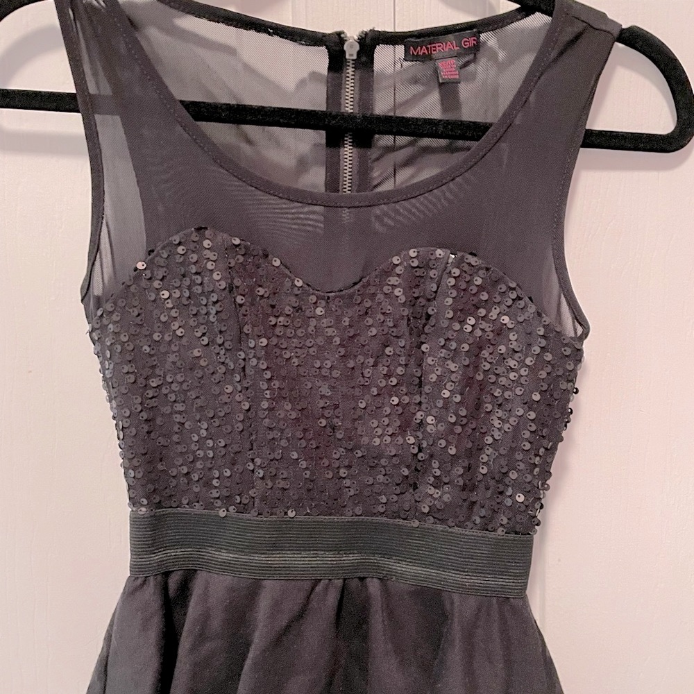 LBD Super cute peplum style🖤👗